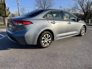 2022 Toyota Corolla Hybrid LE