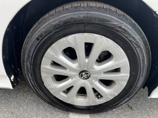 2021 Toyota Prius LE