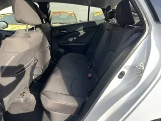 2021 Toyota Prius LE