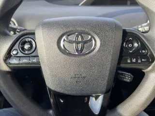 2021 Toyota Prius LE