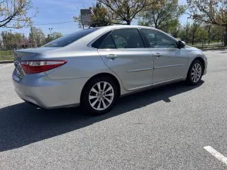 2017 Toyota Camry Hybrid XLE