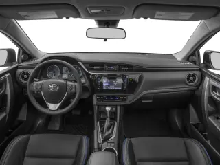 2017 Toyota Corolla SE Sedan 4D