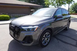 2025 Audi Q7 quattro Premium Plus 45 TFSI