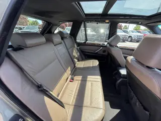 2005 BMW X5 4.4i