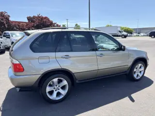 2005 BMW X5 4.4i