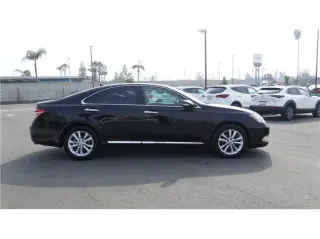 2011 Lexus  ES 350 Sedan 4D