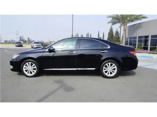 2011 Lexus  ES 350 Sedan 4D