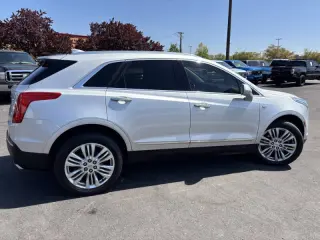 2018 Cadillac XT5 Premium Luxury