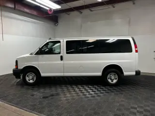 2017 Chevrolet Express 2500