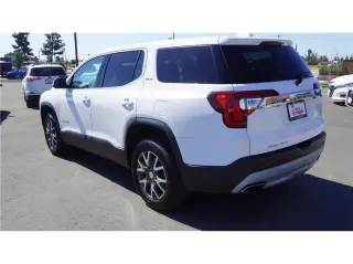 2022 GMC Acadia SLE