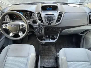 2019 Ford Transit 150 XLT
