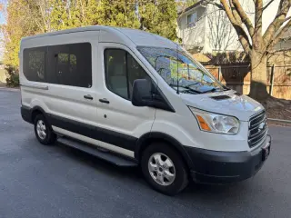 2019 Ford Transit 150 XLT