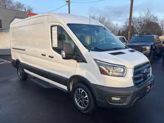 2022 Ford E-Transit 350