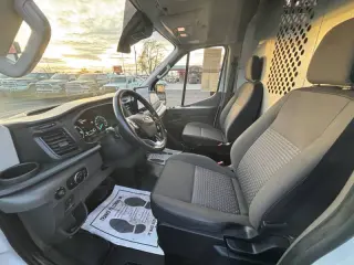 2022 Ford E-Transit 350