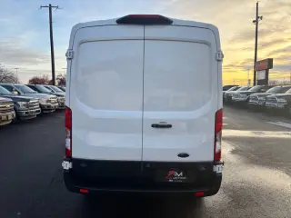 2022 Ford E-Transit 350