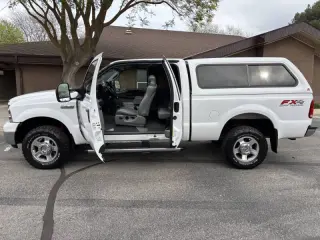 2005 Ford F-250 Super Duty Lariat
