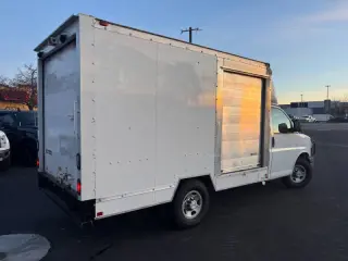 2017 GMC Savana 3500