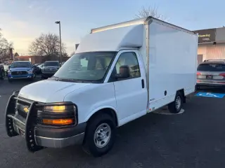 2017 GMC Savana 3500