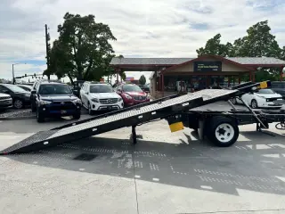 2020 Isuzu NRR