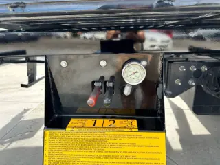 2020 Isuzu NRR