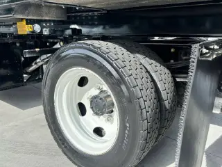 2020 Isuzu NRR