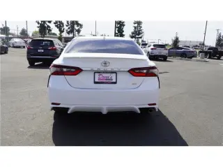 2022 Toyota Camry SE Sedan 4D