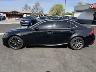 2017 Lexus IS 200t