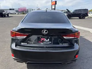 2017 Lexus IS 200t