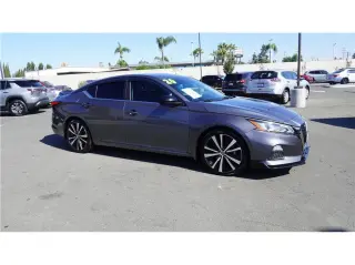 2020 Nissan Altima 2.5 SR