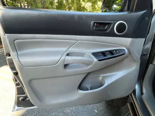 2014 Toyota Tacoma PreRunner V6