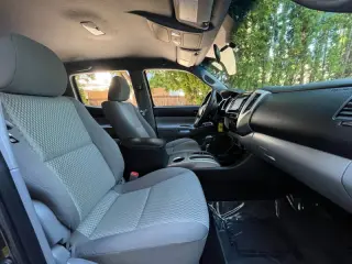 2014 Toyota Tacoma PreRunner V6