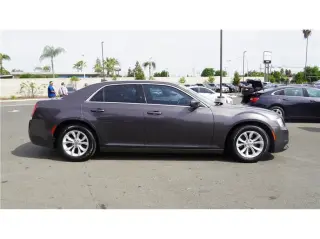 2015 Chrysler 300 Limited