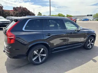 2018 Volvo XC90 T8 eAWD R-Design