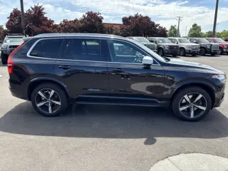 2018 Volvo XC90 T8 eAWD R-Design