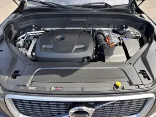 2018 Volvo XC90 T8 eAWD R-Design