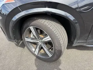 2018 Volvo XC90 T8 eAWD R-Design