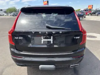 2018 Volvo XC90 T8 eAWD R-Design