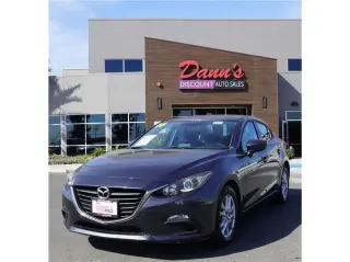2016  Mazda3 i Sport