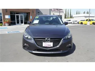 2016  Mazda3 i Sport