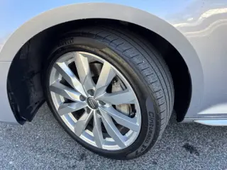 2018 Audi A4 2.0T quattro Premium