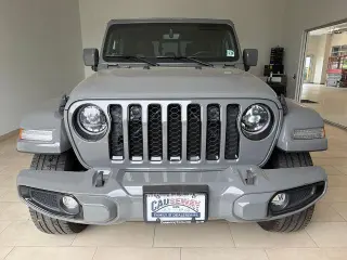Jeep Gladiator 2023 4x4 Overland 4dr Crew Cab 5.0 ft. SB