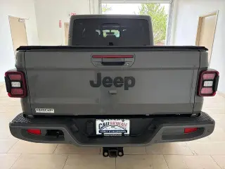 Jeep Gladiator 2023 4x4 Overland 4dr Crew Cab 5.0 ft. SB