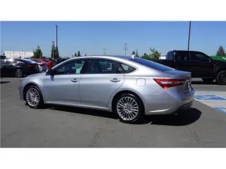 2017 Toyota Avalon Limited Sedan 4D