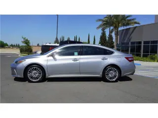 2017 Toyota Avalon Limited Sedan 4D