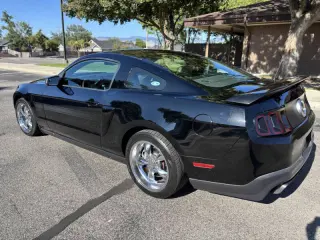 2012 Ford Mustang GT Premium