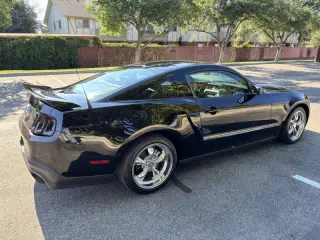2012 Ford Mustang GT Premium