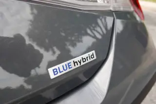2024 Hyundai Elantra Hybrid Blue