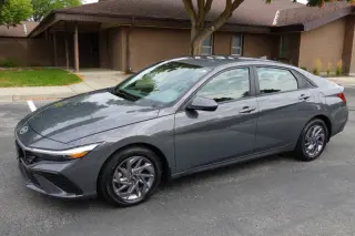 2024 Hyundai Elantra Hybrid Blue