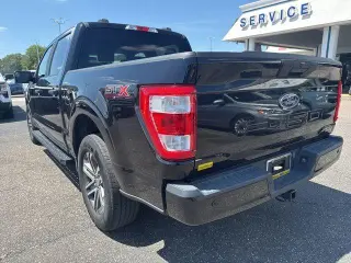 Ford F-150 2021 4x2 XL 4dr SuperCrew 5.5 ft. SB