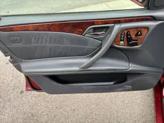 2001 Mercedes-Benz E-Class E 320